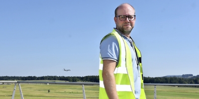 Der Meteorologe Bruno Kunz ist am Flughafen Zürich für die Wetterbeobachtung zuständig.