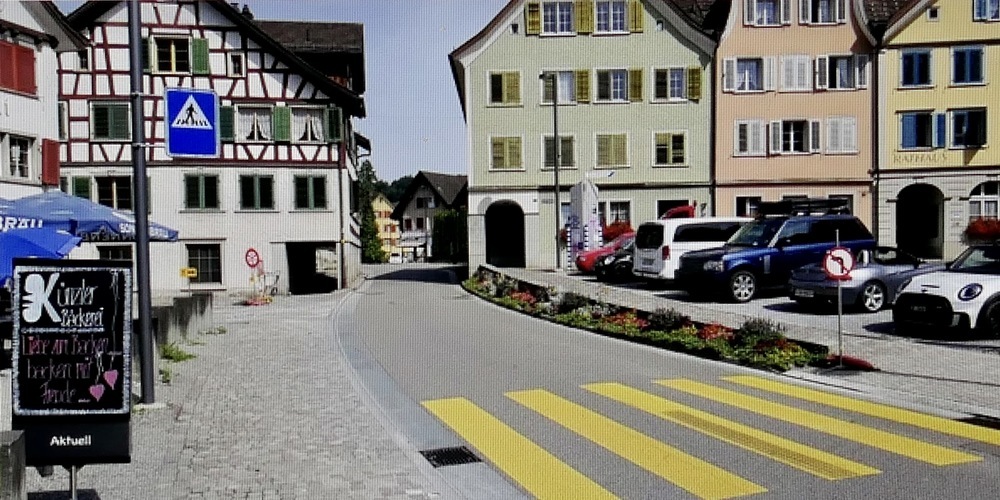 Die Dorfstrasse im Zentrum von Thal