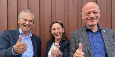 Daumen hoch für die Listenverbindung (von links) Kurt Egger, Nationalrat GRÜNE, Marina Bruggmann, Präsidentin SP Thurgau  und Stefan Leuthold, Präsident glp Thurgau.