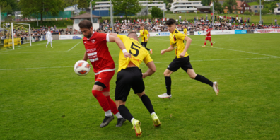 Co-Spielertrainer Valdet Istrefi (links) soll auch in der kommenden Saison für Tore sorgen.  