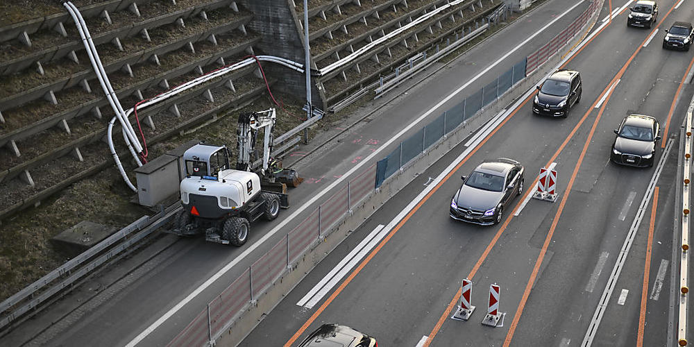 Wegen der schon länger laufenden Sanierung der Stadtautobahn muss die Einfahrt St. Fiden in Richtung Zürich vorübergehend gesperrt werden. (Archivbild)