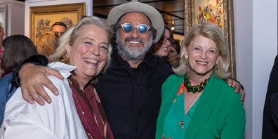 V. l.: Galeristin Adrienne Desbiolles-Syz, Mr. Brainwash (Thierry Guetta), Ellen A. Delman,Consular Agent der US-amerikanischen Botschaft in Zürich. 