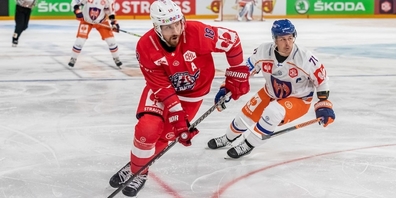Jeremy Wick (vorn) und die SCRJ Lakers treffen in der CHL auf vier Landesmeister, darunter erneut Tappara Tampere aus Finnland, den Titelverteidiger. 