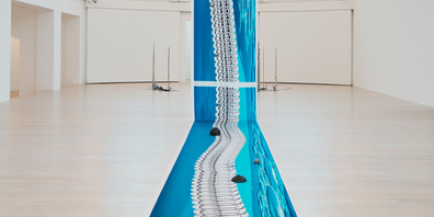 Pool von Alice Channer.