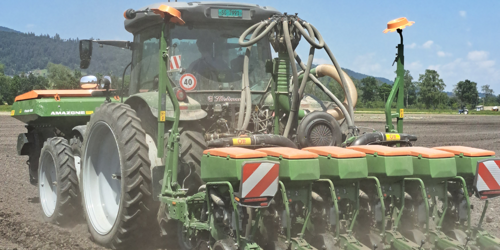 Der Traktor legt die Grundlagen für das RhyLa.