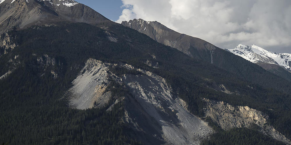 Grüne, GLP und SP Graubünden betonen mit einer Listenverbindung für die eidgenössischen Wahlen die Wichtigkeit der Klimapolitik für den Tourismus- und Bergkanton (Archivbild Brienz).