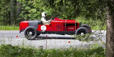 Ein Nash 480 Aeropower fährt auf dem Rundkurs auf der Lenzerheide während der ersten Austragung der Lenzerheide Motor Classics im Jahr 2011. (Archivbild)