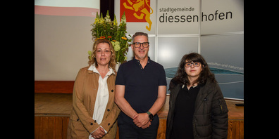 Jessica Adro Coelho, Daniele Sala und Mirjana Strobel haben an der Gemeindeversammlung das Diessenhofemer Gemeindebürgerrecht erhalten.