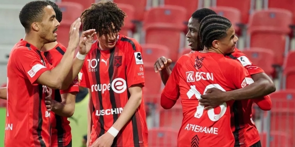 Jubel über den Ligaerhalt: Xamax lässt dem FCRJ keine Chance.