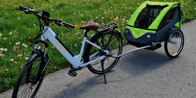 Neu in der Flott-Mobility-Flotte: Das E-Bike mit Kinderanhänger.