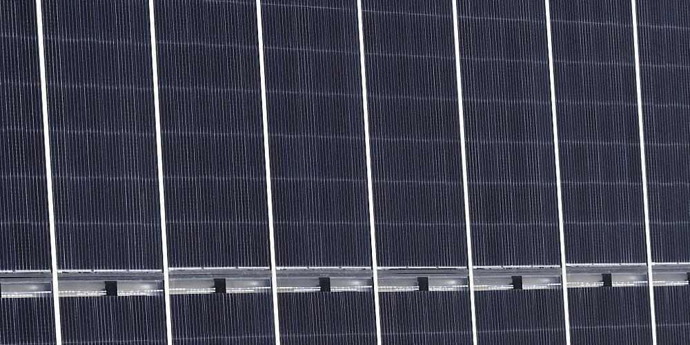 Die IWB wollen in Disentis eine alpine Solaranlage errichten. (Archivbild)