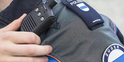 Zuger Polizisten konnten den fehlbaren Lenker stoppen. (Symbolbild)