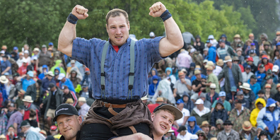 Mit dem Stoosschwinget und dem vierten Sieg von Schwingerkönig Joel Wicki ist der Auftakt in die Bergfestsaison bestens gelungen. Freude machten auch die Märchler Schwinger, welche stark mitkämpften.