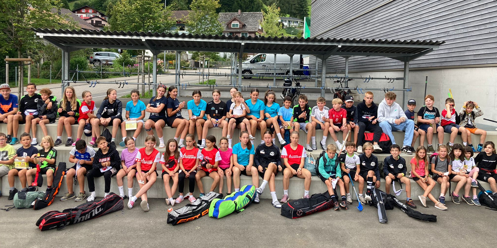 Die UHC Sharks erlebten abwechslungsreiche, intensive Trainingstage in Ebnat-Kappel.