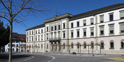 Das Thurgauer Regierungsgebäude. Die Thurgauer Grünen finden, es sei an der Zeit, dass auch jemand von ihnen in der Regierung mitarbeite. (Archivbild)