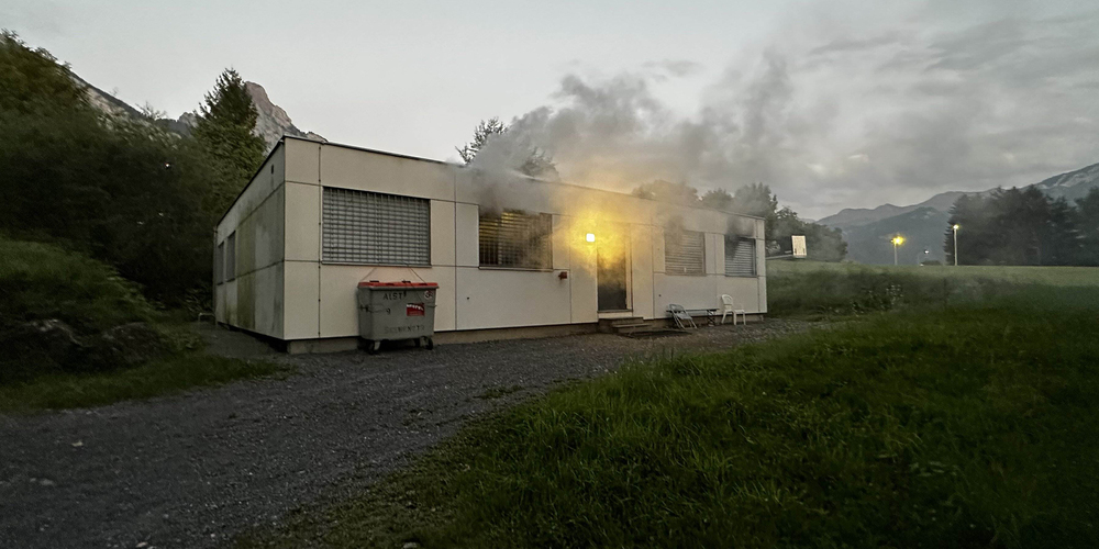 Das Feuer brach am Montagabend aus.