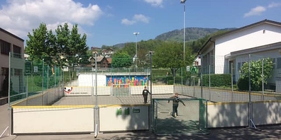 Die Jugendarbeit Kaltbrunn-Benken stellt vom 1. August bis 29. September 2023 eine Streetsoccer-Anlage zur Verfügung.