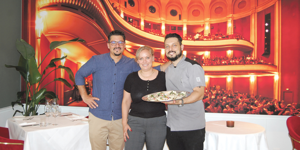 Gianni Ranallo und Giacomo Lubelli sind die neuen Pächter des Theaterrestaurants. Bei der Eröffnung zeigten sie ihre Kochkünste.