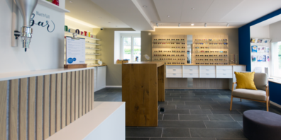 Das Optikergeschäft Blickfang setzt vor allem auf die Augengesundheit.