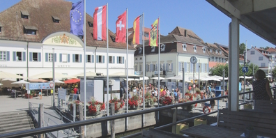 Blick vom Bodensee-Schiff auf Überlingen, den Zielort der SeniorInnen aus dem Linthgebiet.