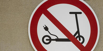E-Scooter sind nicht überall willkommen: Der Winterthurer Stadtrat verschärft die Regeln für Verleihfirmen. (Symbolbild)
