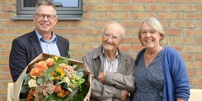 Nur noch zum 95. und 100. Geburtstag werden den Uzner Seniorinnen und Senioren die Glückwünsche noch persönlich überbracht. (Archivbild)