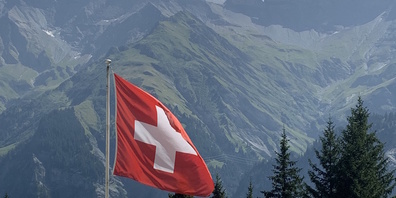 So einsam weht die Schweizer Flagge nur noch an wenigen Orten.