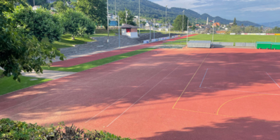 Sportplatz Gesa: Neue Kunststoffbeläge für sportliche Höchstleistungen.