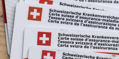 Die Steuerpflichtigen im Kanton Zürich sollen höhere Abzüge für die Krankenkassenprämien geltend machen können. Dies fordert die SVP mit einer neuen Volksinitiative. (Symbolbild)