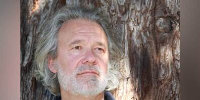 Der einheimische Gian Rupf spielt am Samstag im Kellertheater Rosengarten.