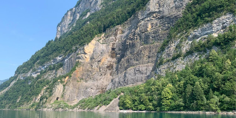 Wird als guter Standort für ein Solarprojekt mit erachtet: der ehemalige Steinbruch Schnür in Quinten am Walensee. Die Anlage soll 61'000 m² Fläche umfassen.