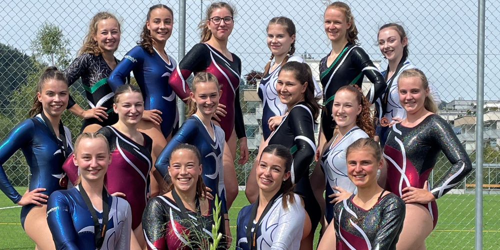 Lena Egeter (v.2.v.l.) holte sich erneut den Sieg.