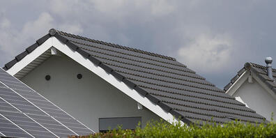 Das eigene Häuschen oder eine eigene Wohnung ist für viele unerschwinglich geworden. Der Hauseigentümerverband lanciert deshalb zwei kantonale Volksinitiativen. (Symbolbild)