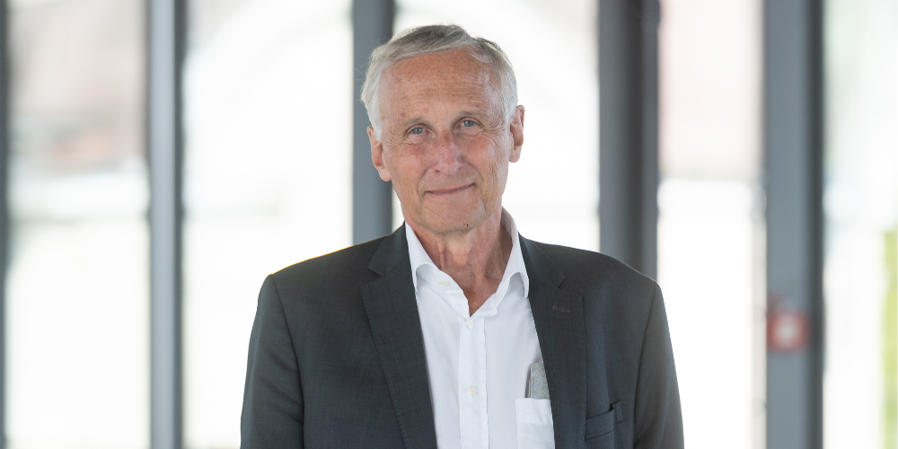 Prof. Dr. iur. Roland Müller 