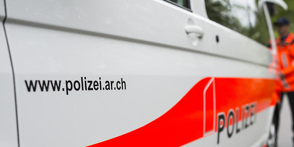 Im Innerortsbereich von Herisau hat die Kantonspolizei Appenzell Ausserrhoden einen Motorradfahrer mit 101 km/h gemessen. (Symbolbild)