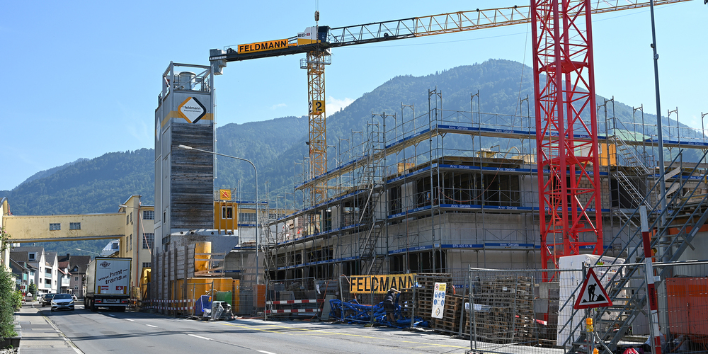 Die Arbeiten für das Bauprojekt auf dem Rüttimann-Areal in Siebnen sind in vollem Gange.