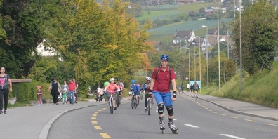 Der slowUp begeistert alle, die gerne mit eigener Muskelkraft unterwegs sind – ob auf Velo, Inlineskates oder zu Fuss.