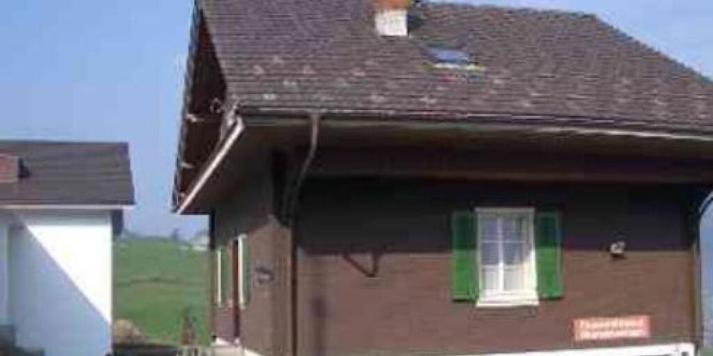 Das frühere Feuerwehrlokal Oberschönenbuch in Schwyz.