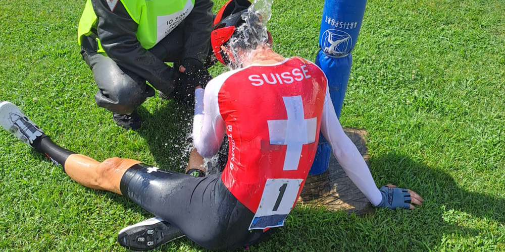 Erschöpft und überhitzt schied Atzeni aus dem Rennen.