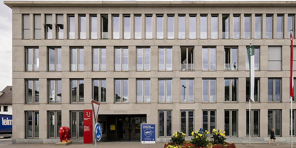 Im Stadthaus von Rapperswil-Jona wehrt man sich gegen die Berichterstattung des Online-Magazins Linth24.