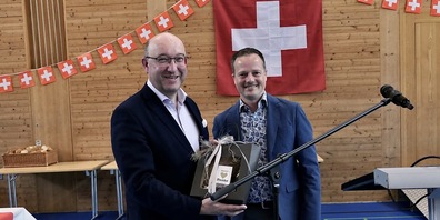 Festredner Regierungsrat Beat Tinner mit Gastgeber Gemeindepräsident Bruno Seelos
