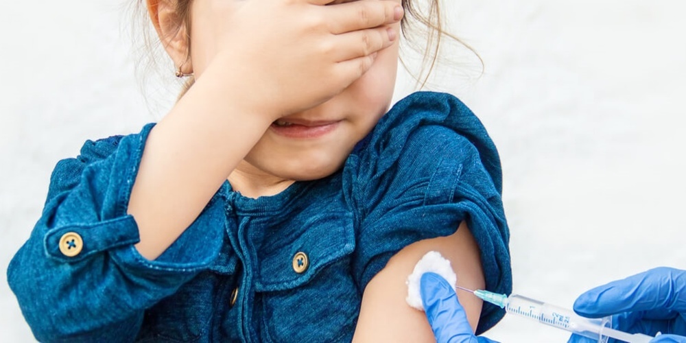 Der kantonale Schulgesundheitsdienst (SGD) führte im Schuljahr 22/23 knapp 480 Impfungen durch.
