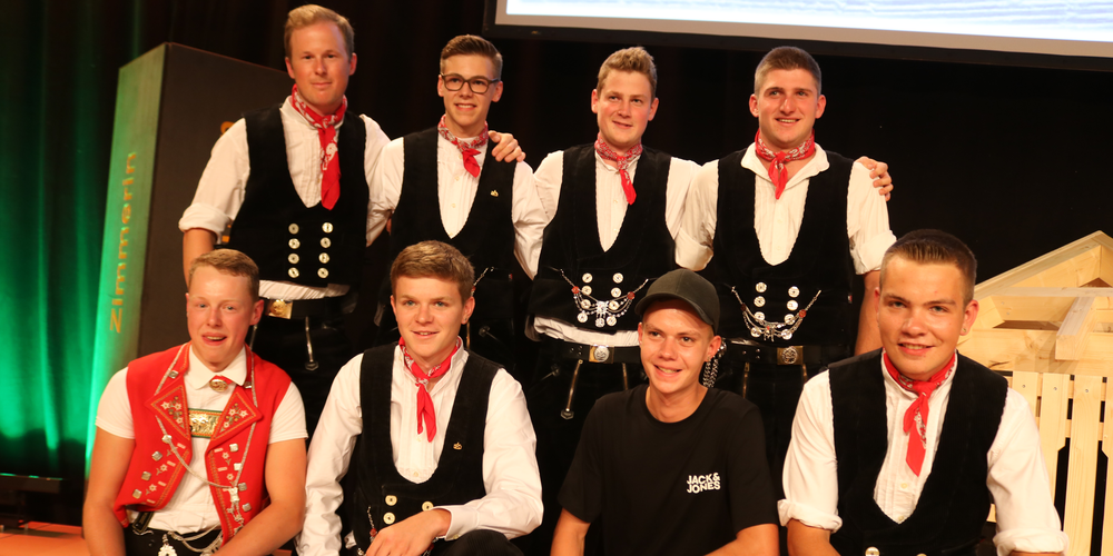 Das Rheintal war mit Cornel Baumgartner (rechts vorne) aus Au (5,0) unter den Top-Lernenden  vertreten