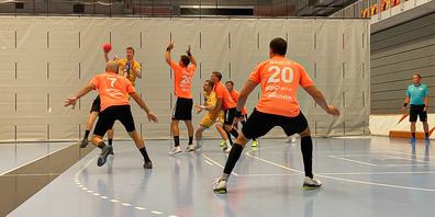 Die Kadetten Schaffhausen gewinnen das erste Testspiel in der neuen Saison gegen die HSG Konstanz mit 43:35. 