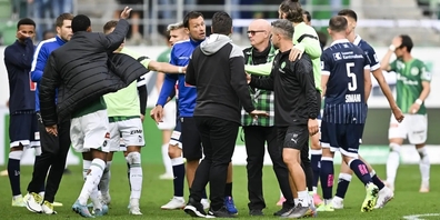 Rudelbildungen zwischen der St. Galler und Luzerner Mannschaft nach dem Schlusspfiff