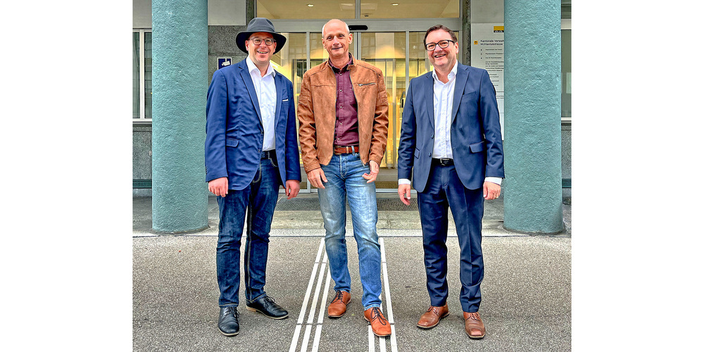 Daniel Preisig, Präsident der Verwaltungskommission vbsh, Urs Fischer, Gemeindepräsident Schleitheim, und Patrick Altenburger, Geschäftsführer vbsh (v.l.)