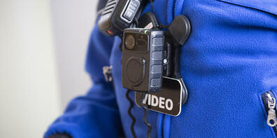 Die Kantonspolizei Thurgau soll künftig sogenannte Bodycams einsetzen dürfen. (Symbolbild)