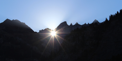 Am Sonntag ist es wieder soweit: Die Sonne scheint durchs Martinsloch. 