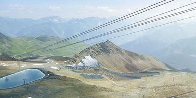 Am Südhang des Totalphorns im Davoser Parsenngebiet soll eine alpine Solaranlage entstehen. Die Stimmbevölkerung kann im Dezember darüber abstimmen.