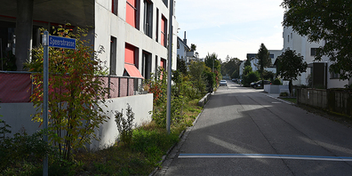 Von der Speerstrasse in Lachen sieht man den Speer ebenso wenig wie von der Säntisstrasse in Tuggen den Säntis.